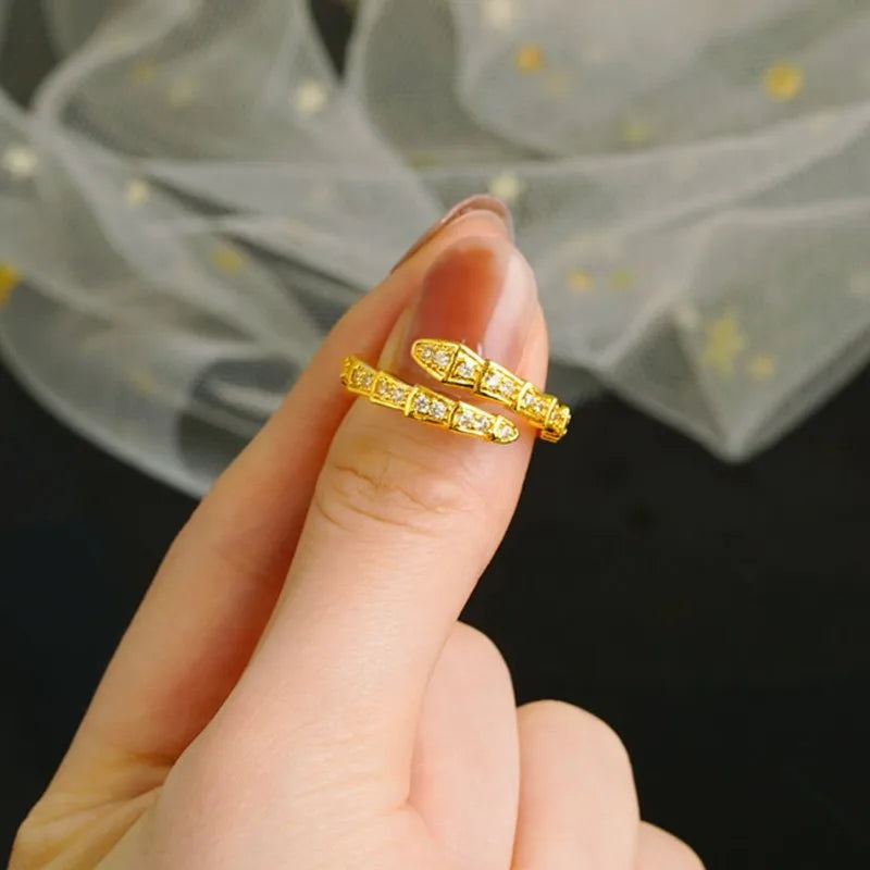 Uopa ring