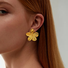 olala earrings