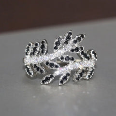 Mary ring