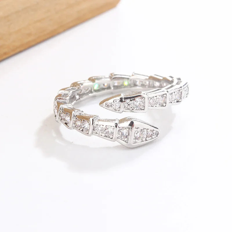 Uopa ring