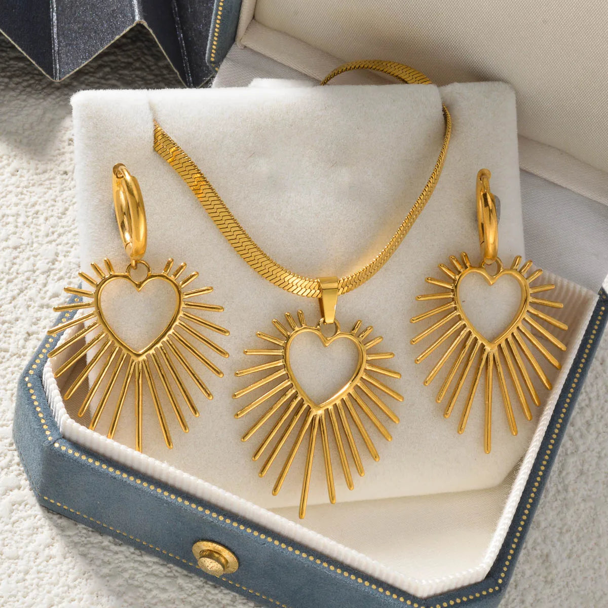 eriny earrings