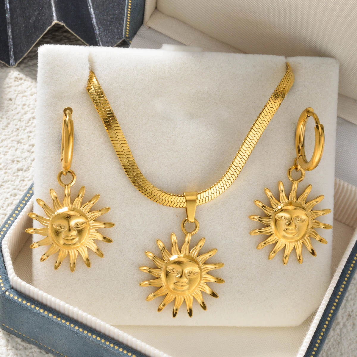 eriny earrings