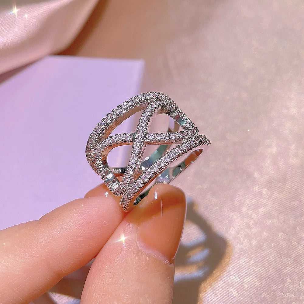 Evona ring
