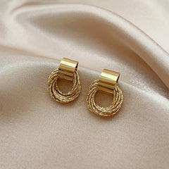 helo earrings