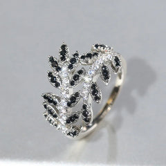 Mary ring