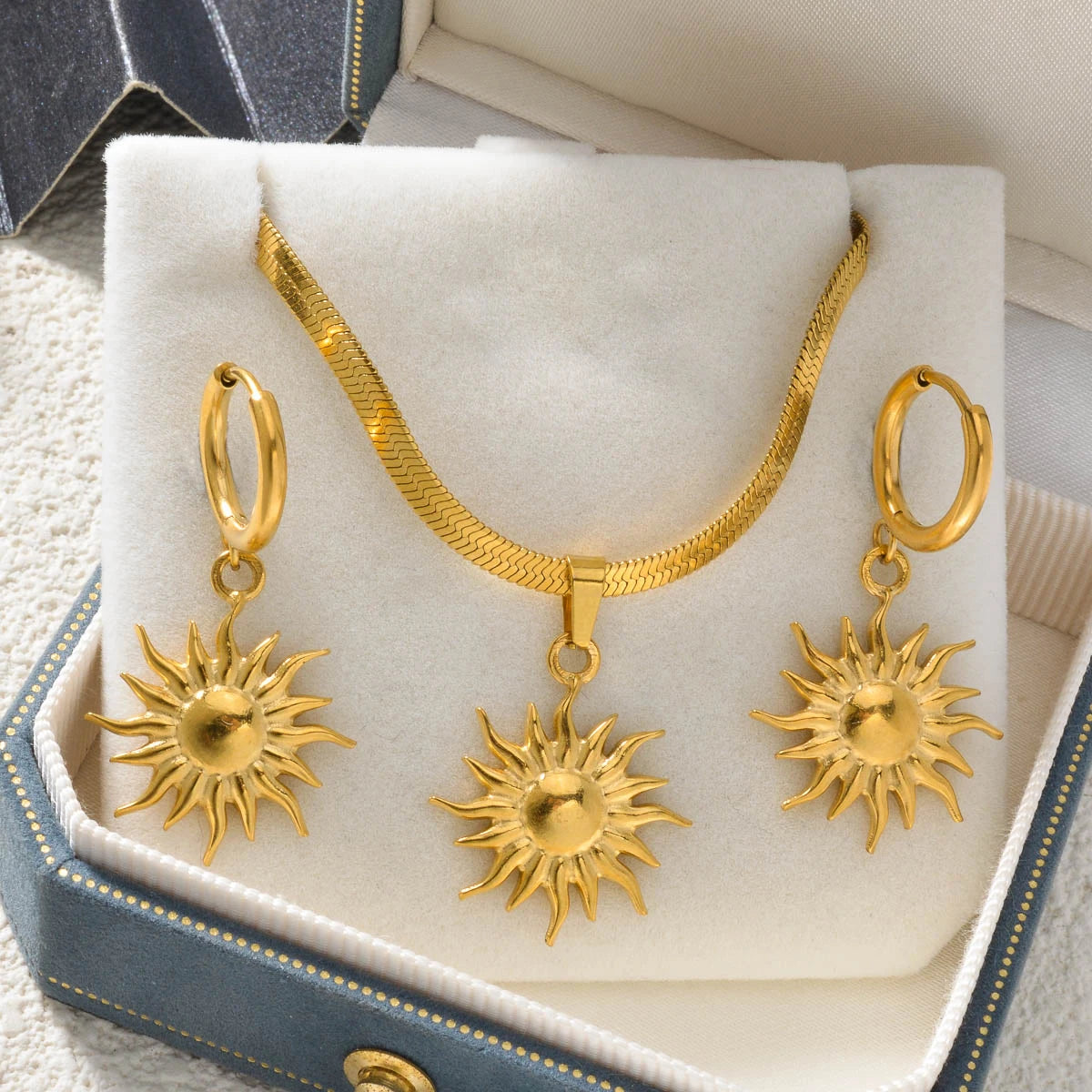 eriny earrings