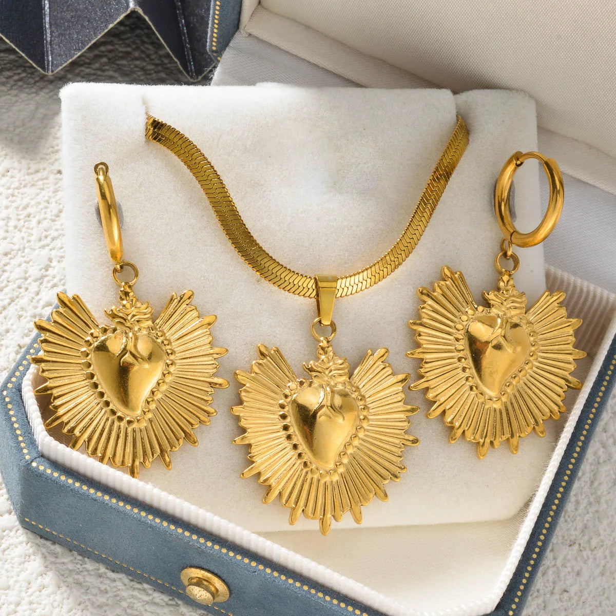 eriny earrings
